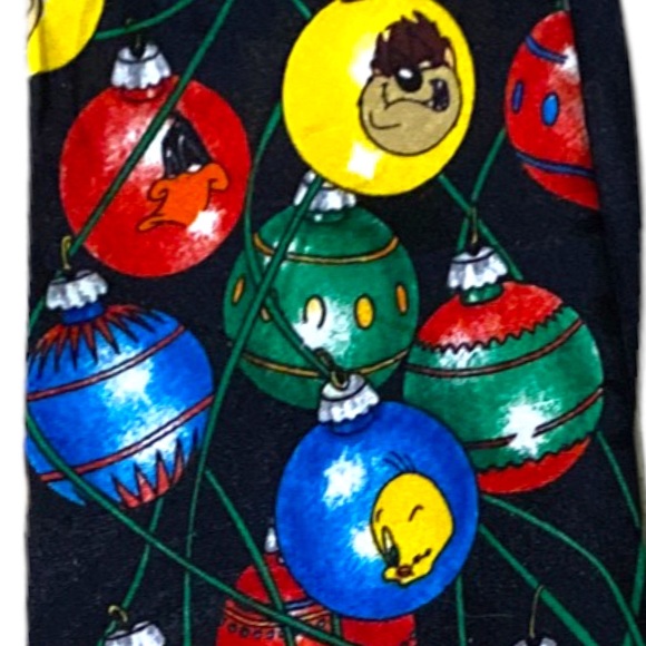 Looney Tunes Christmas Tie - Picture 5 of 8